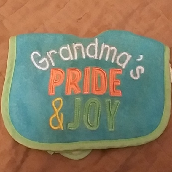 Bibs - Picture 14 of 16
